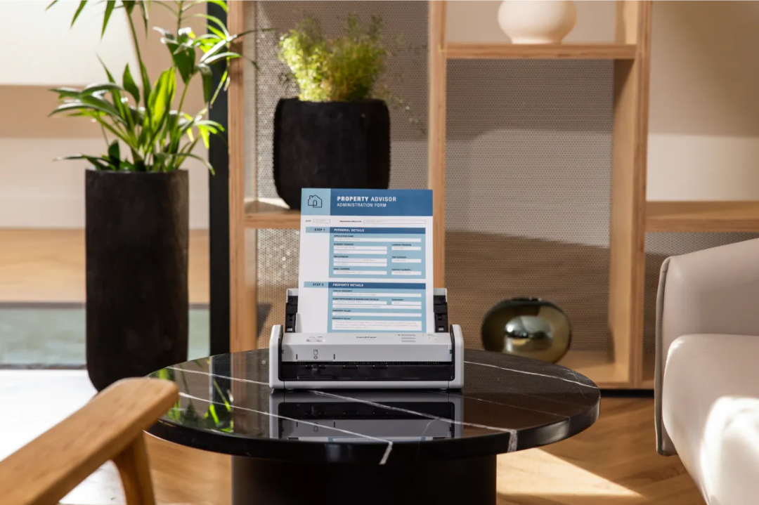 Portable scanner , brother portable scanner , small size fast sanner , scan to usb , easly scan id card emirites id scanner